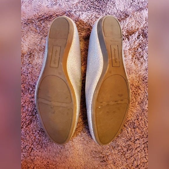 American Eagle Silver Sparkle Flats Size 8.5 - Picture 5 of 5